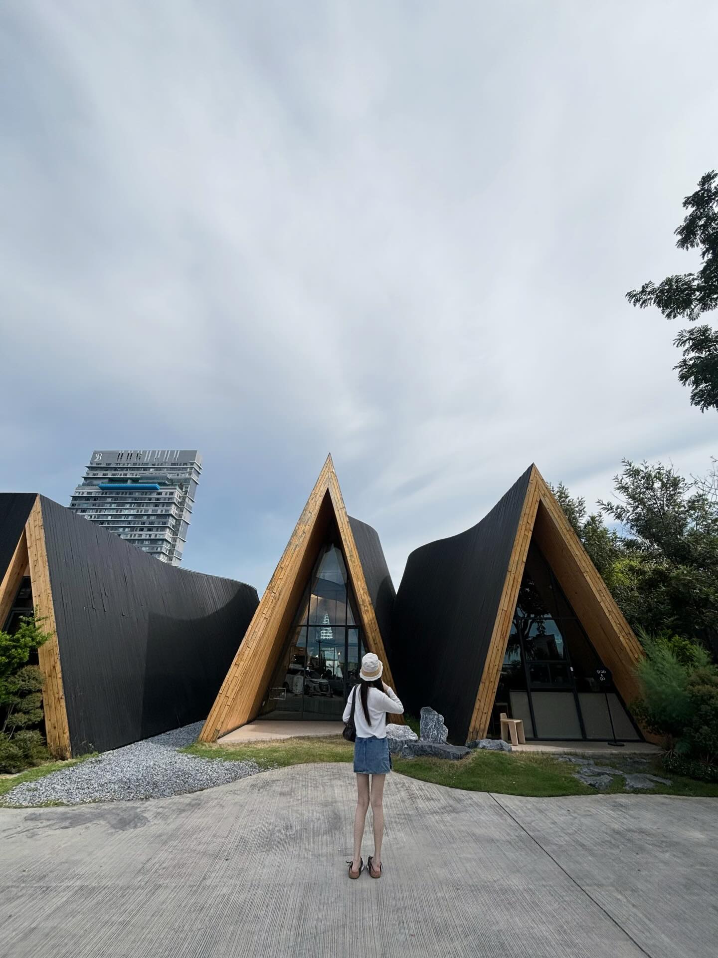 มุก - วรนิษฐ์ ถาวรวงศ์