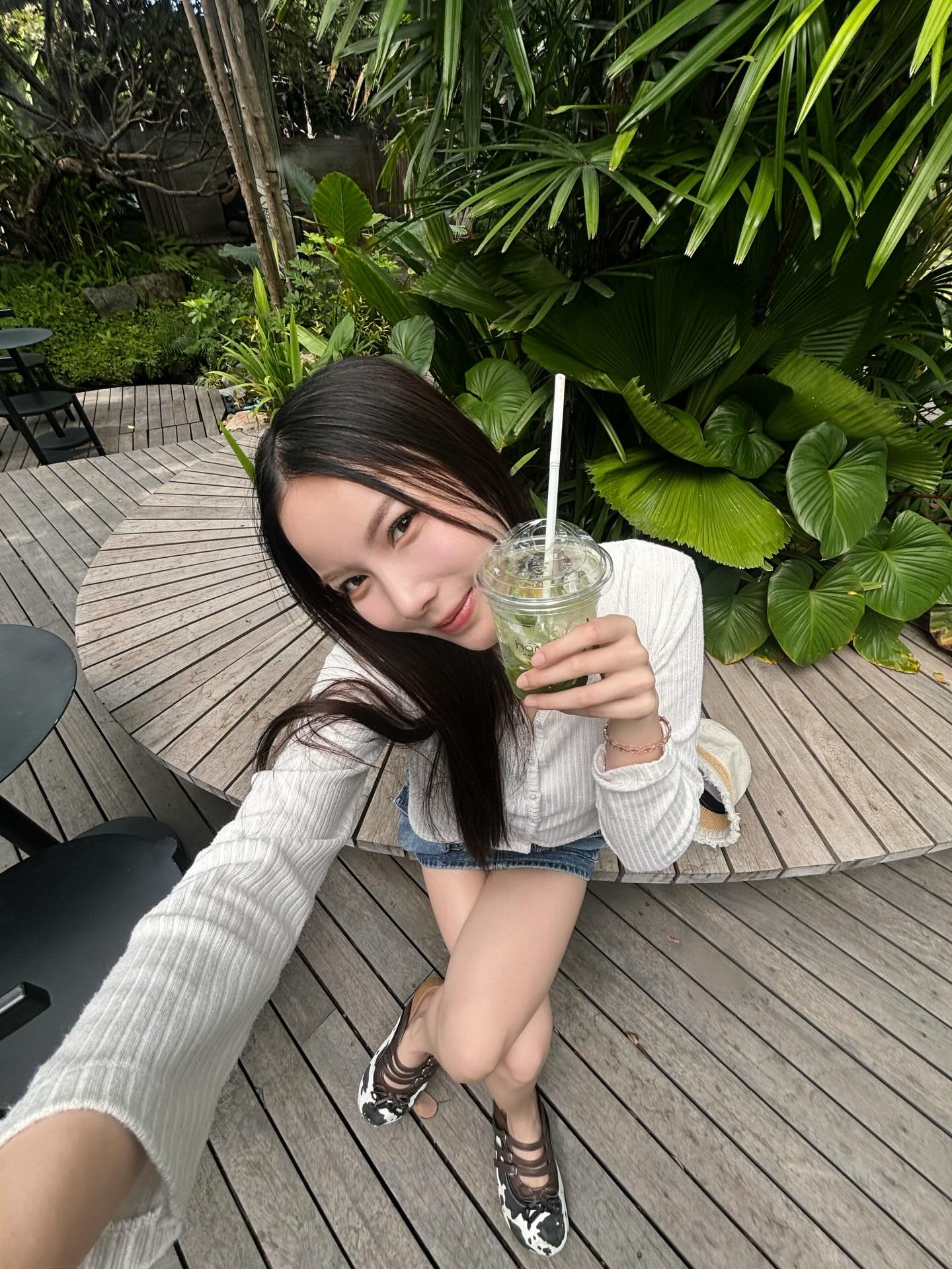 มุก - วรนิษฐ์ ถาวรวงศ์