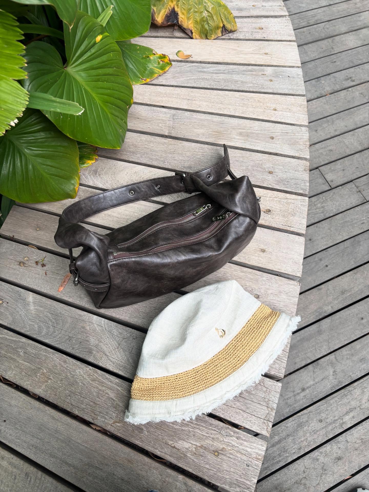 มุก - วรนิษฐ์ ถาวรวงศ์