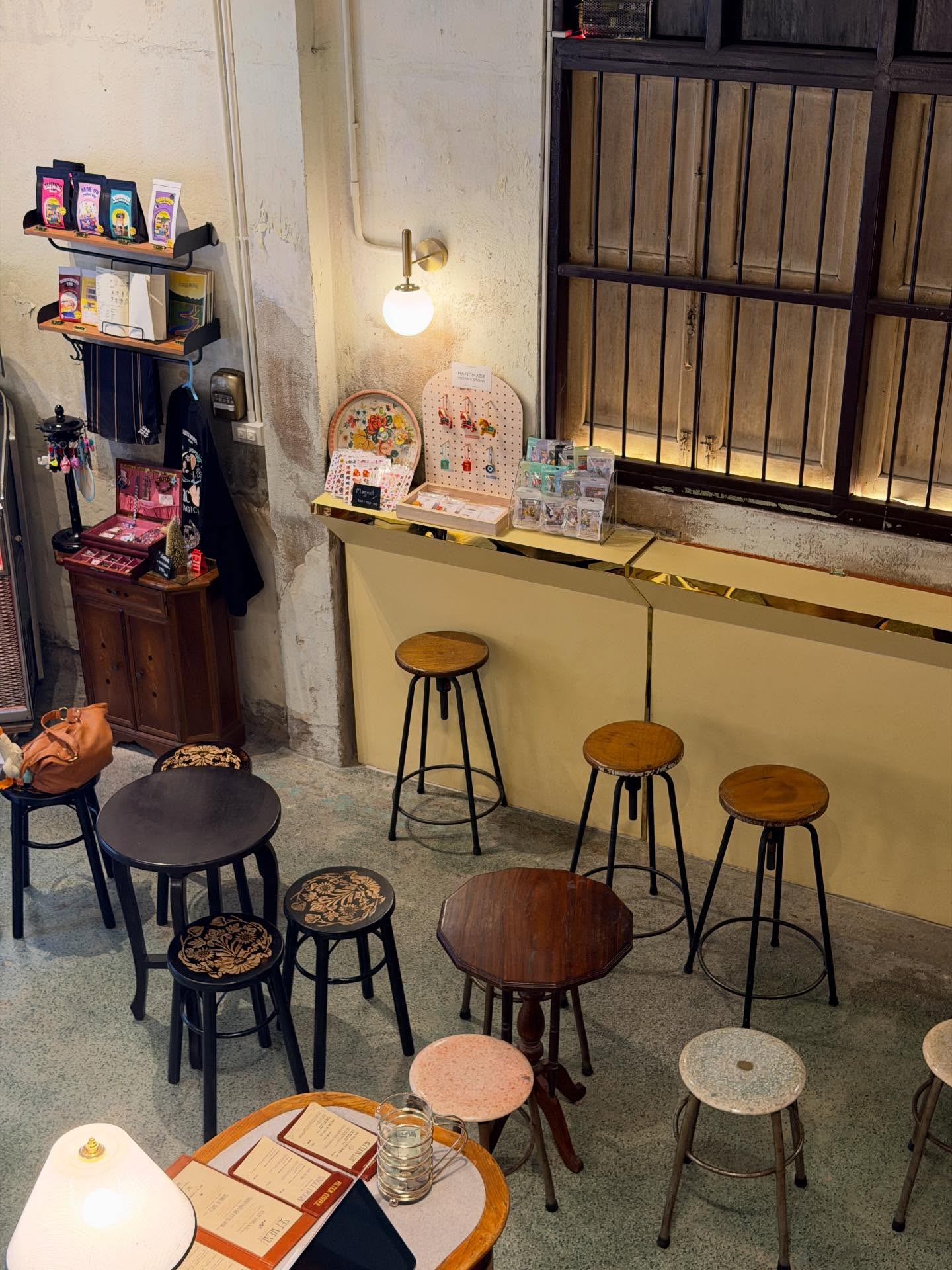 มุก - วรนิษฐ์ ถาวรวงศ์