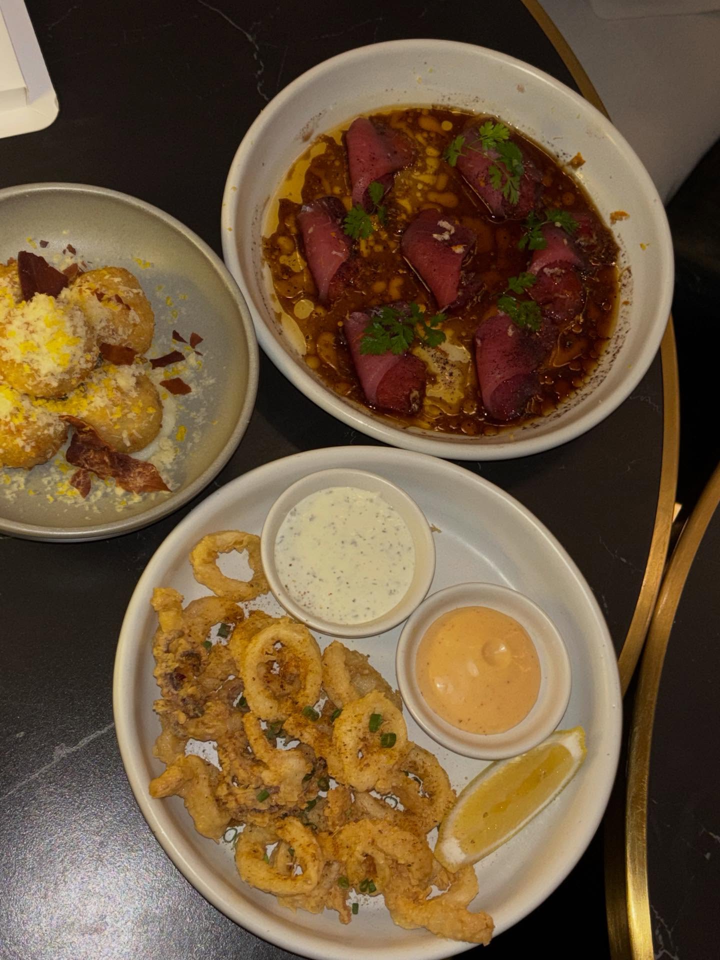 มุก - วรนิษฐ์ ถาวรวงศ์