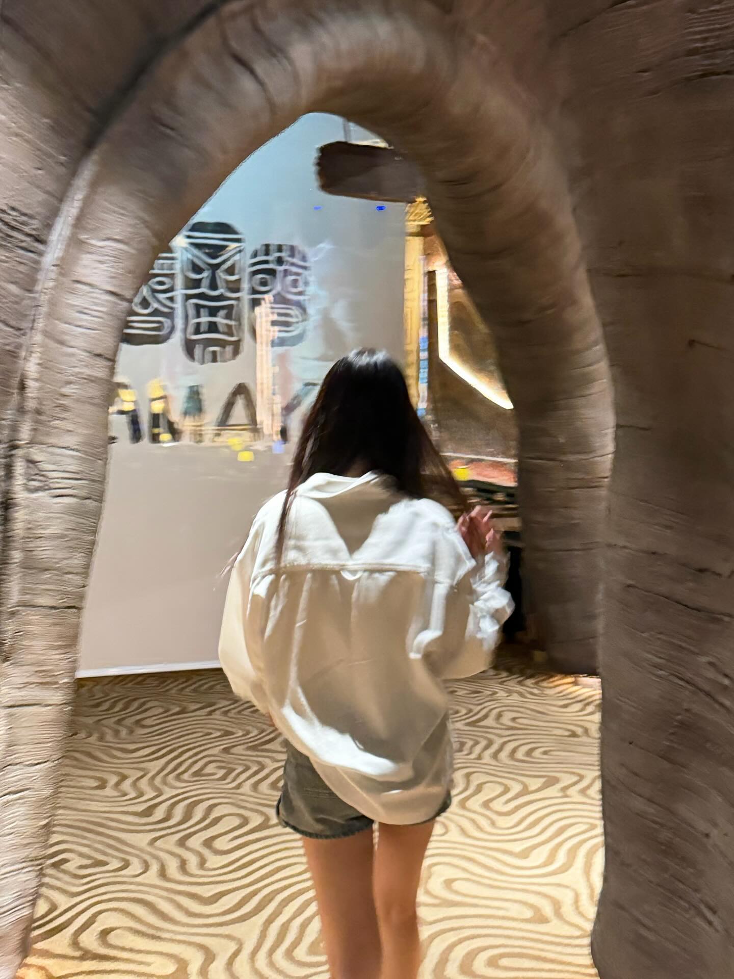 มุก - วรนิษฐ์ ถาวรวงศ์