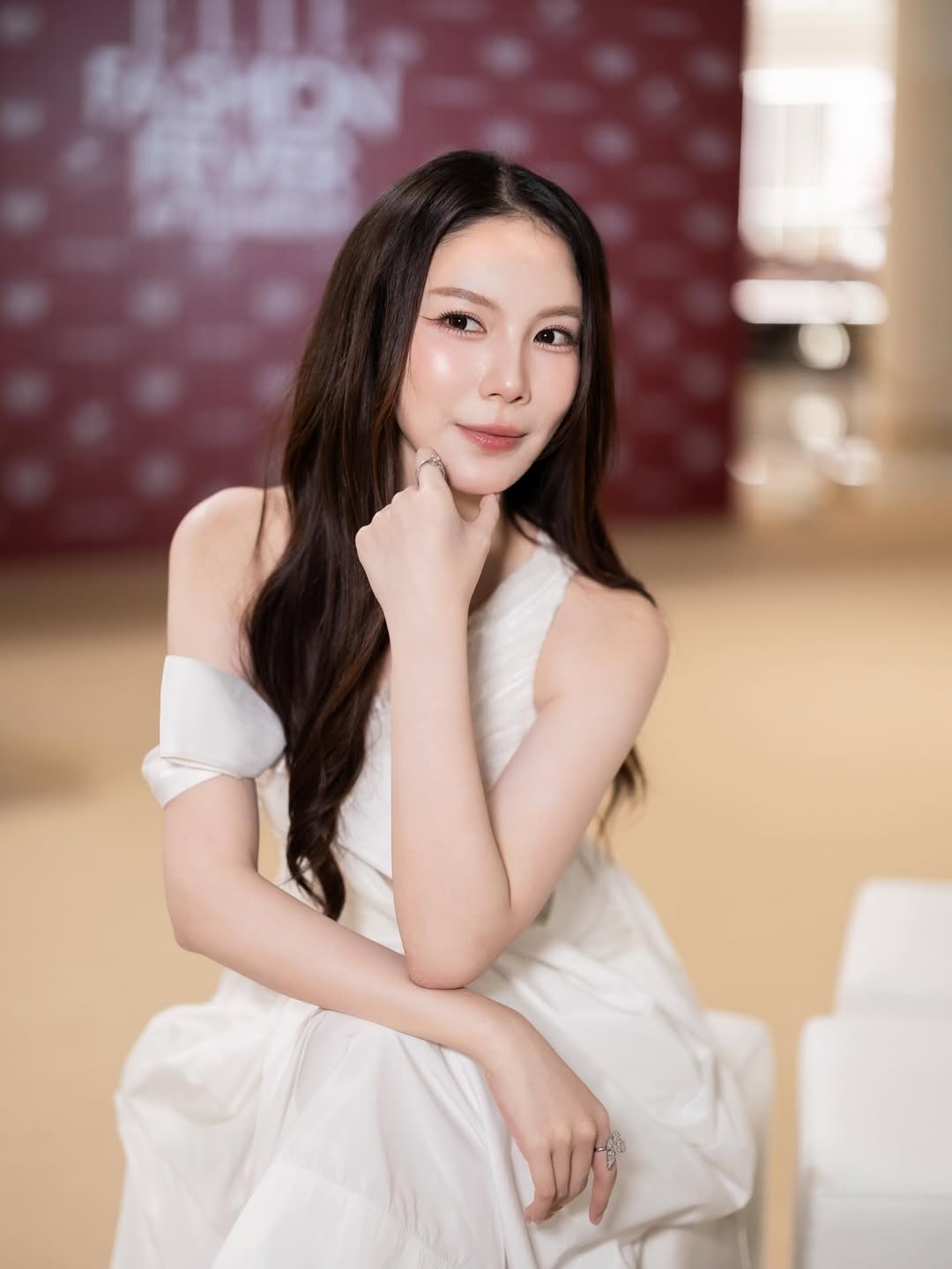 มุก - วรนิษฐ์ ถาวรวงศ์