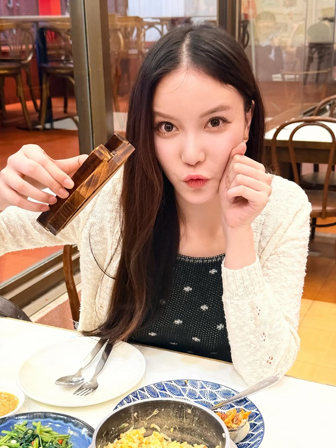 มุก - วรนิษฐ์ ถาวรวงศ์