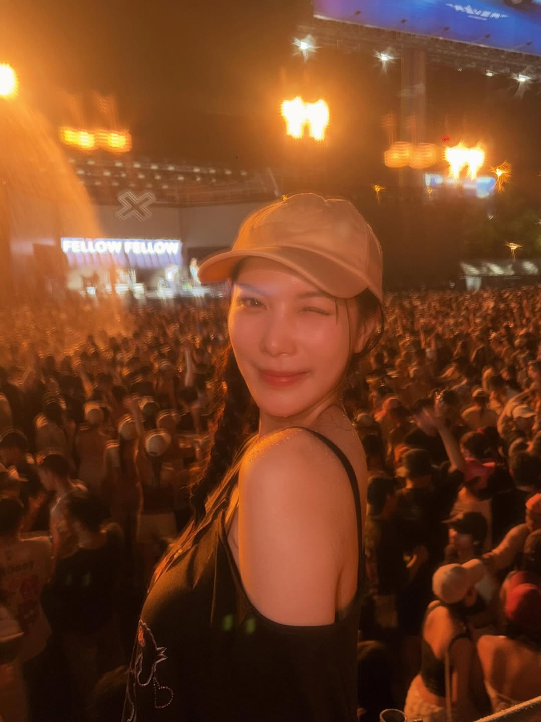 มุก - วรนิษฐ์ ถาวรวงศ์