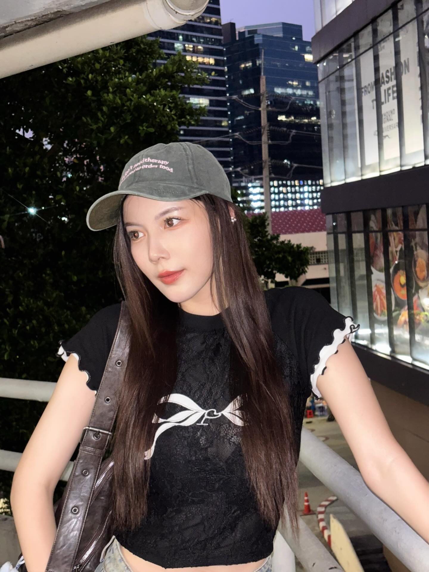 มุก - วรนิษฐ์ ถาวรวงศ์