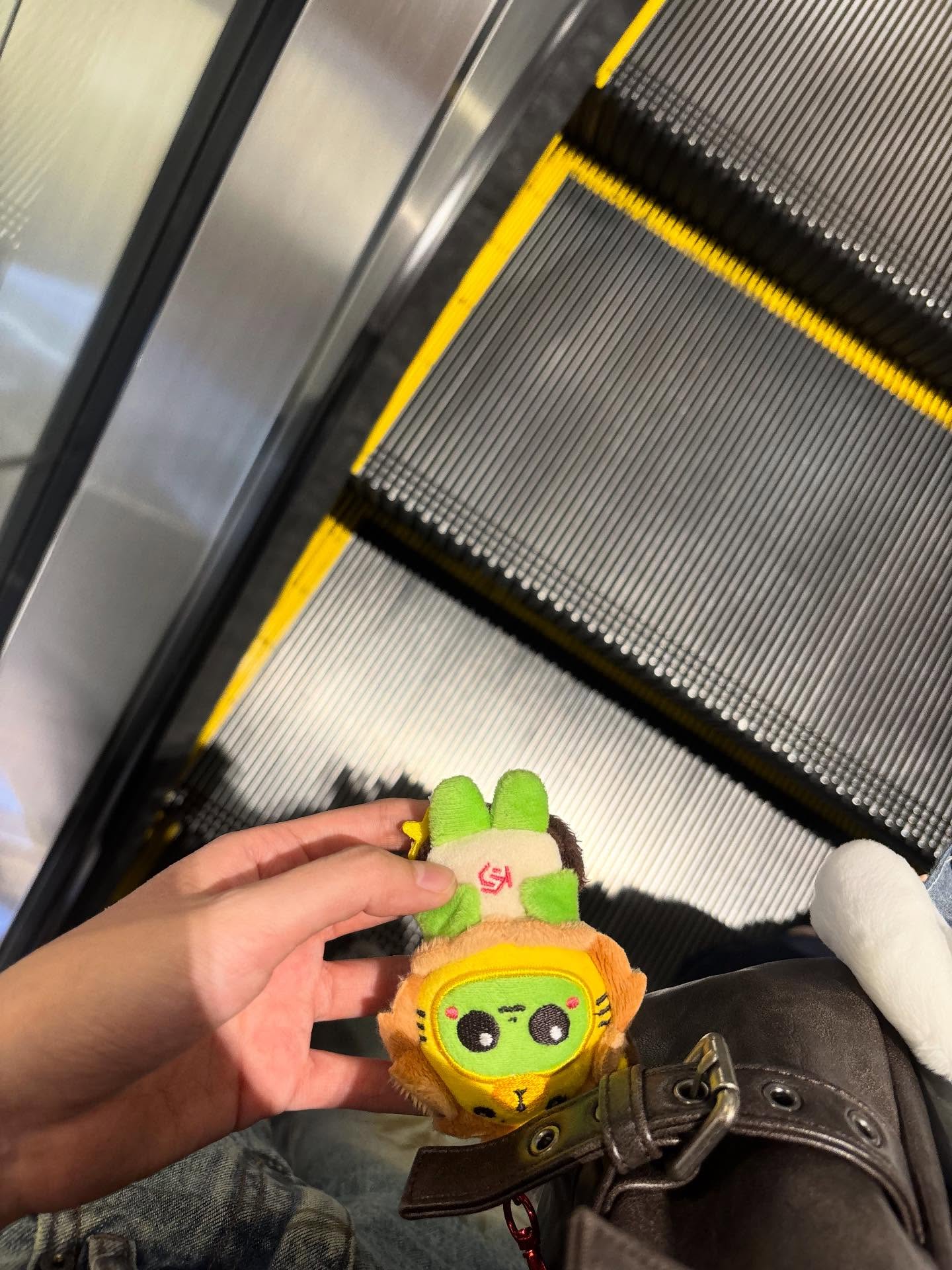 มุก - วรนิษฐ์ ถาวรวงศ์