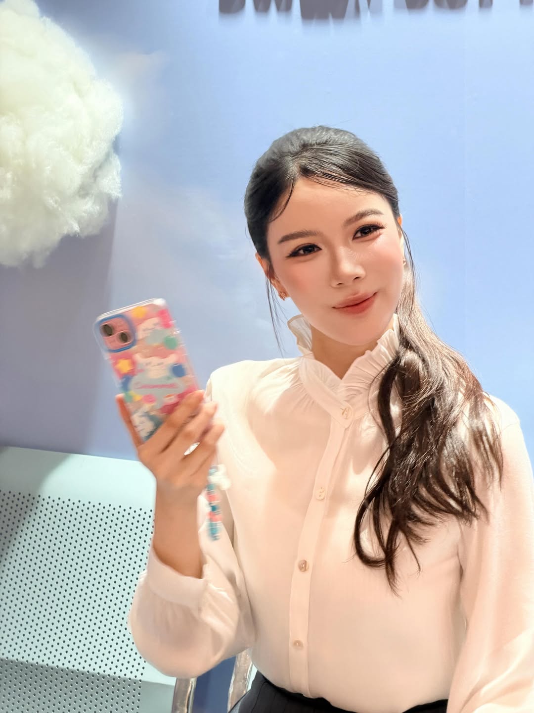 มุก - วรนิษฐ์ ถาวรวงศ์