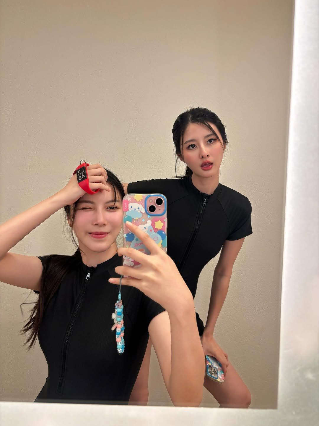 มุก - วรนิษฐ์ ถาวรวงศ์