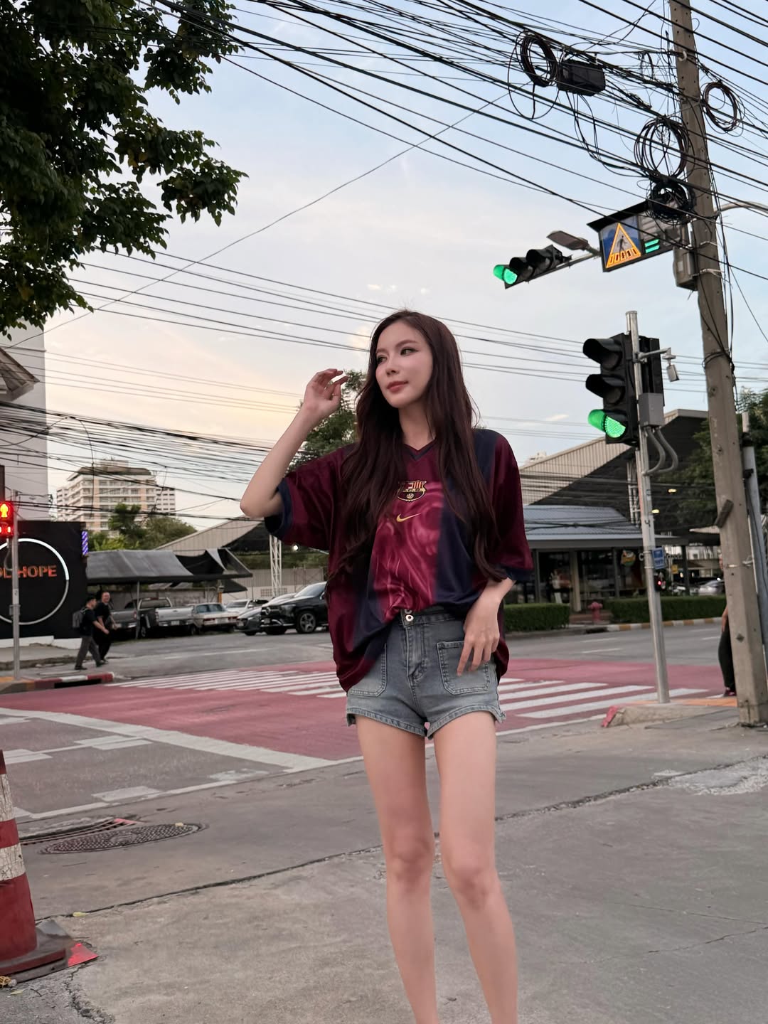 มุก - วรนิษฐ์ ถาวรวงศ์