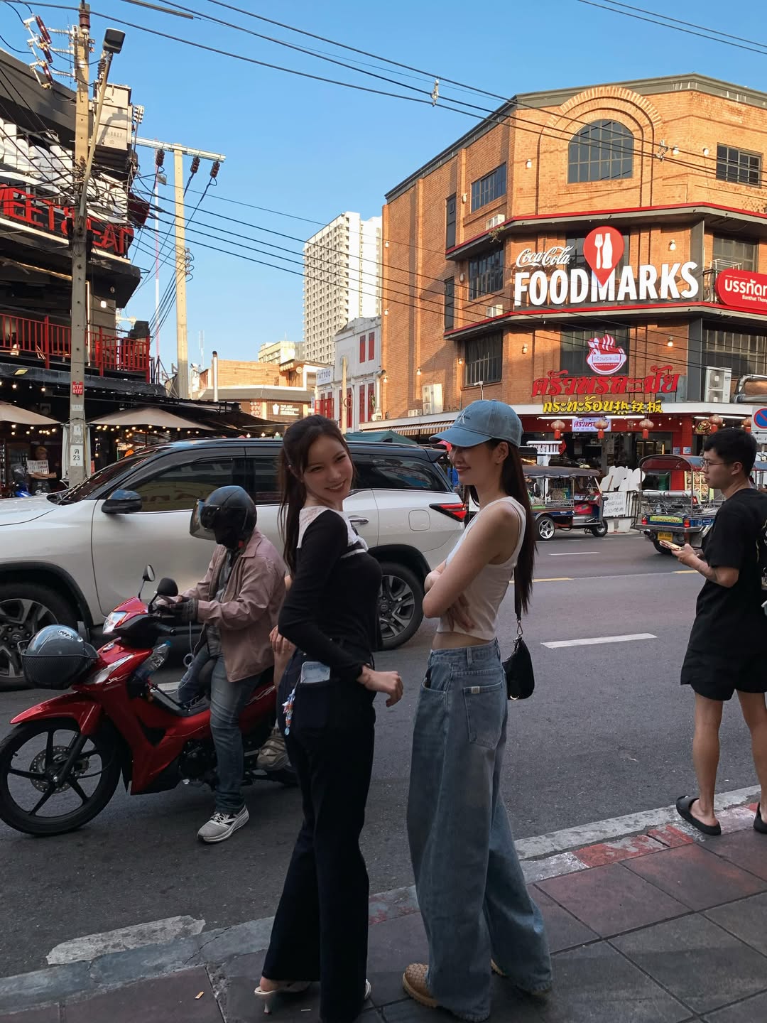 มุก - วรนิษฐ์ ถาวรวงศ์