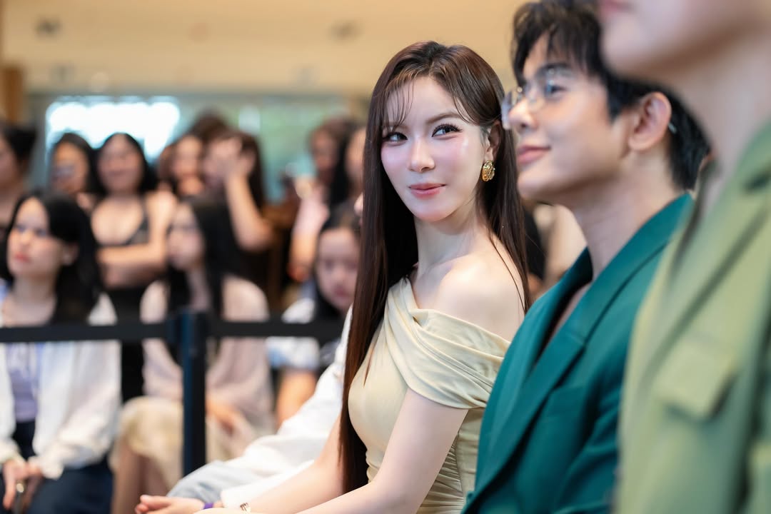มุก - วรนิษฐ์ ถาวรวงศ์