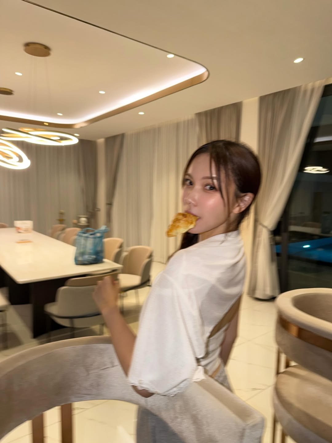 มุก - วรนิษฐ์ ถาวรวงศ์