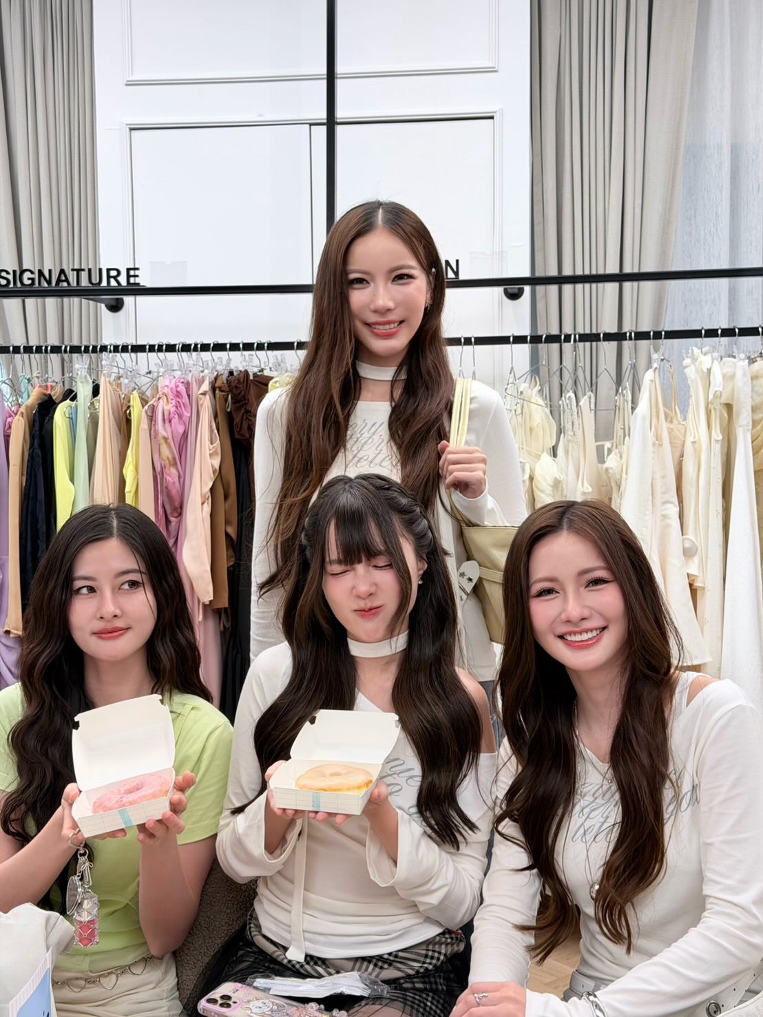 มุก - วรนิษฐ์ ถาวรวงศ์