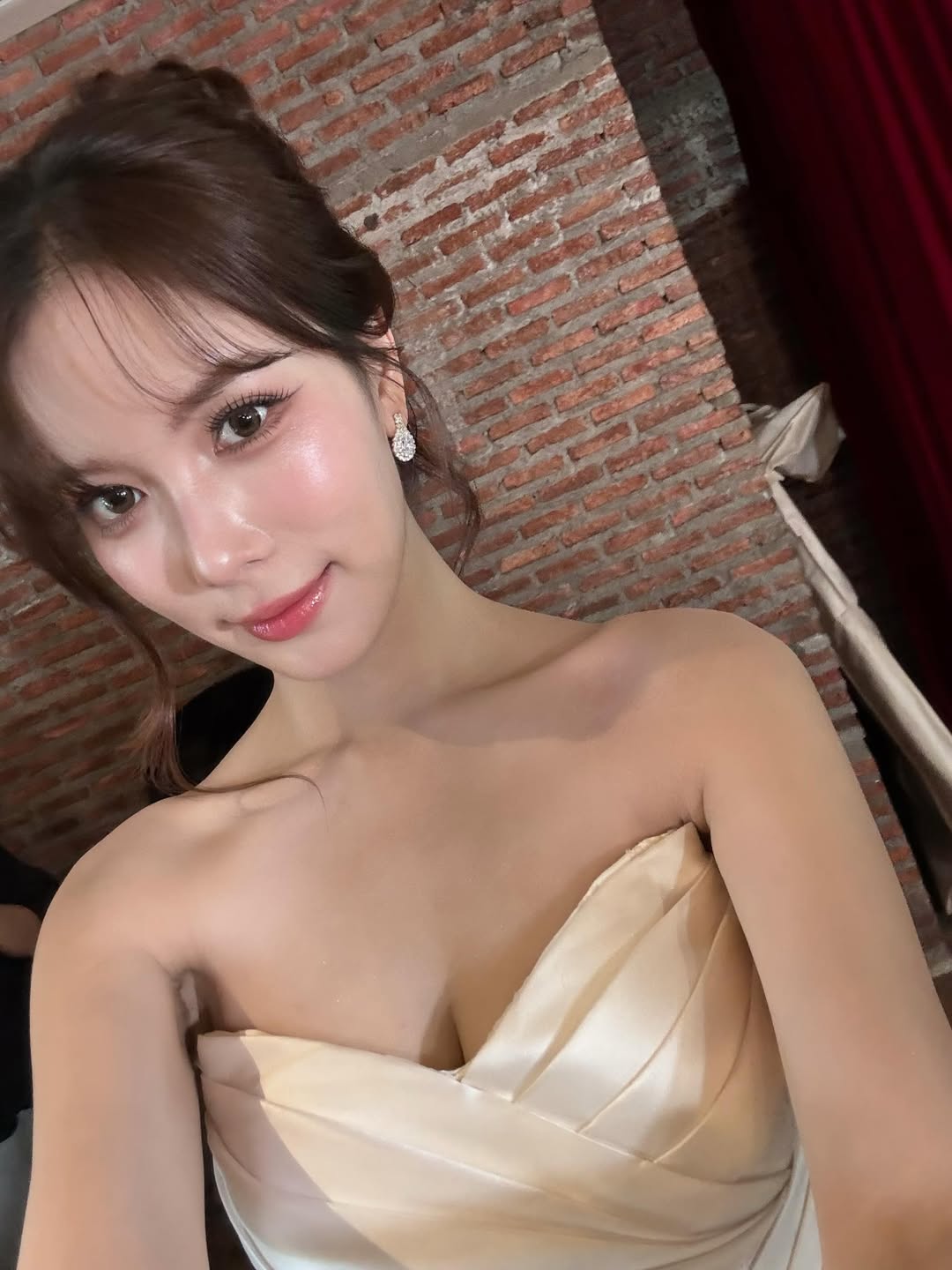 มุก - วรนิษฐ์ ถาวรวงศ์