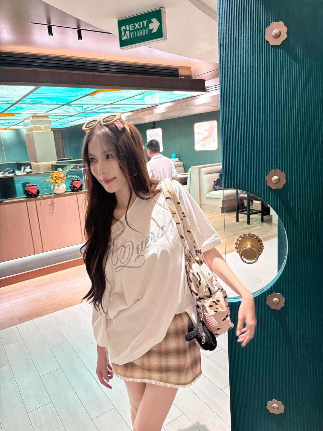 มุก - วรนิษฐ์ ถาวรวงศ์