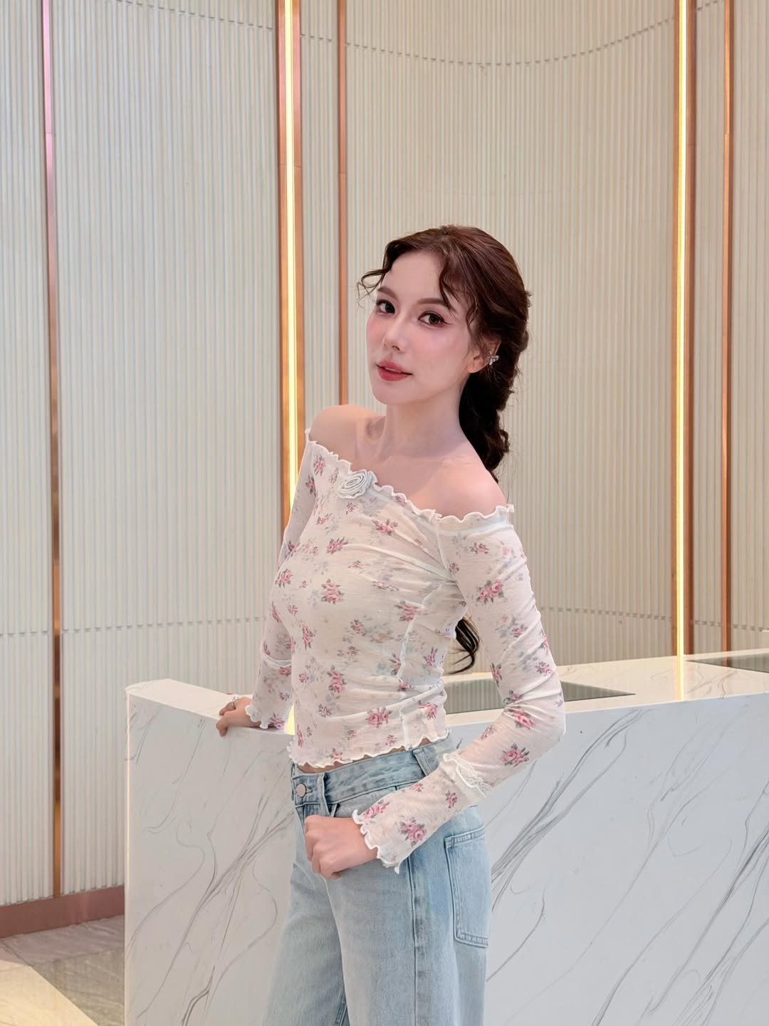 มุก - วรนิษฐ์ ถาวรวงศ์