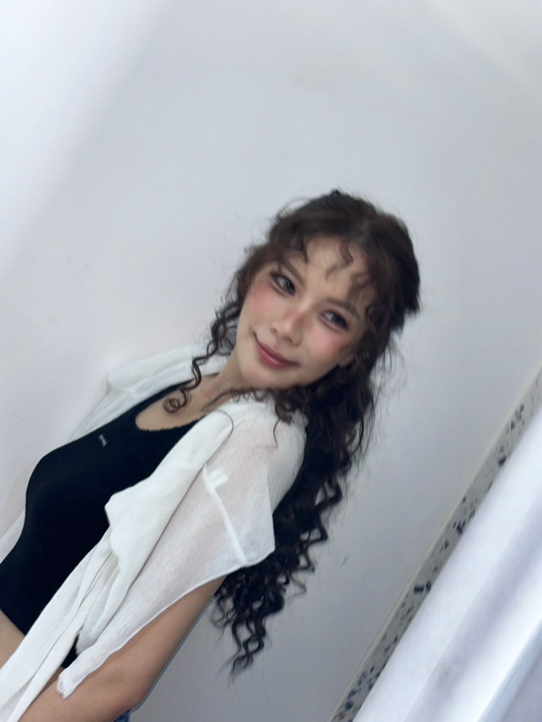 มุก - วรนิษฐ์ ถาวรวงศ์