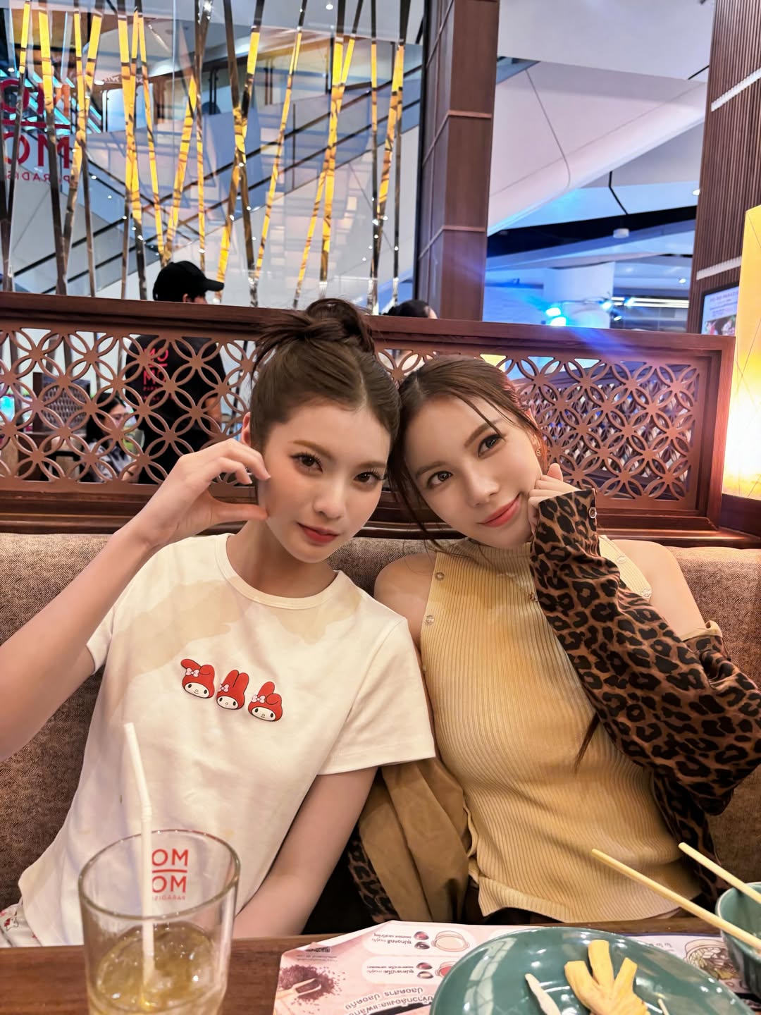 มุก - วรนิษฐ์ ถาวรวงศ์