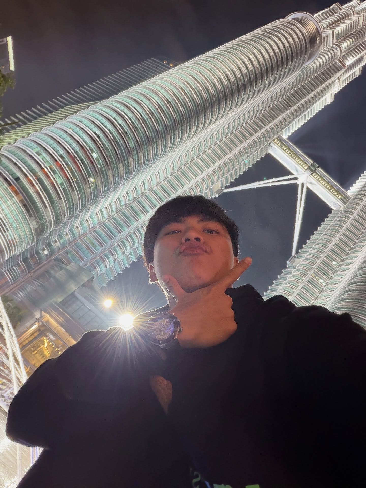 โอม - ภวัต จิตต์สว่างดี