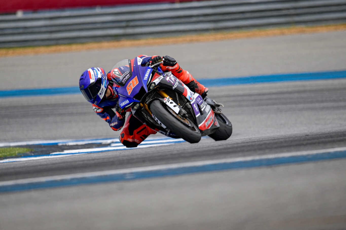 โอม - ภวัต จิตต์สว่างดี