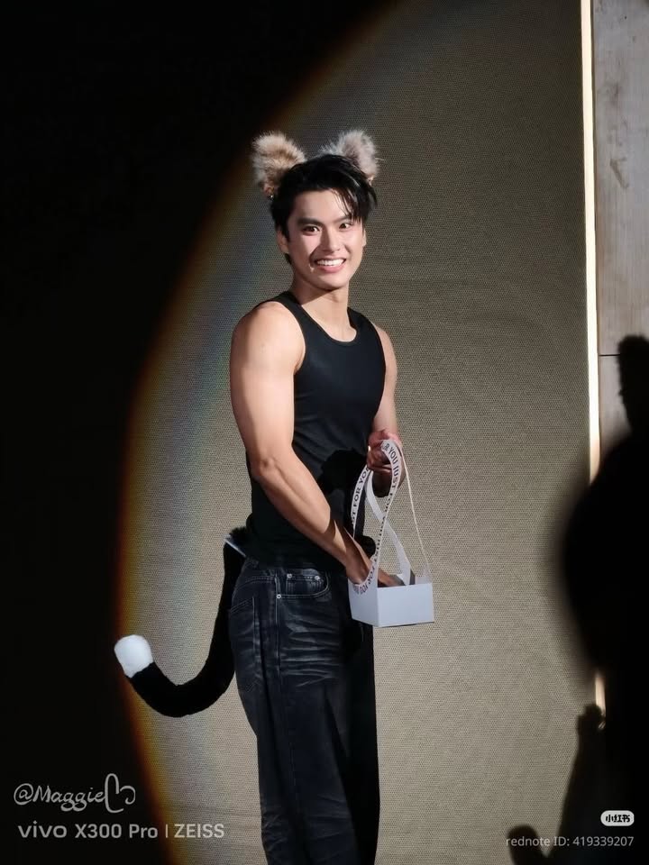 โอม - ภวัต จิตต์สว่างดี