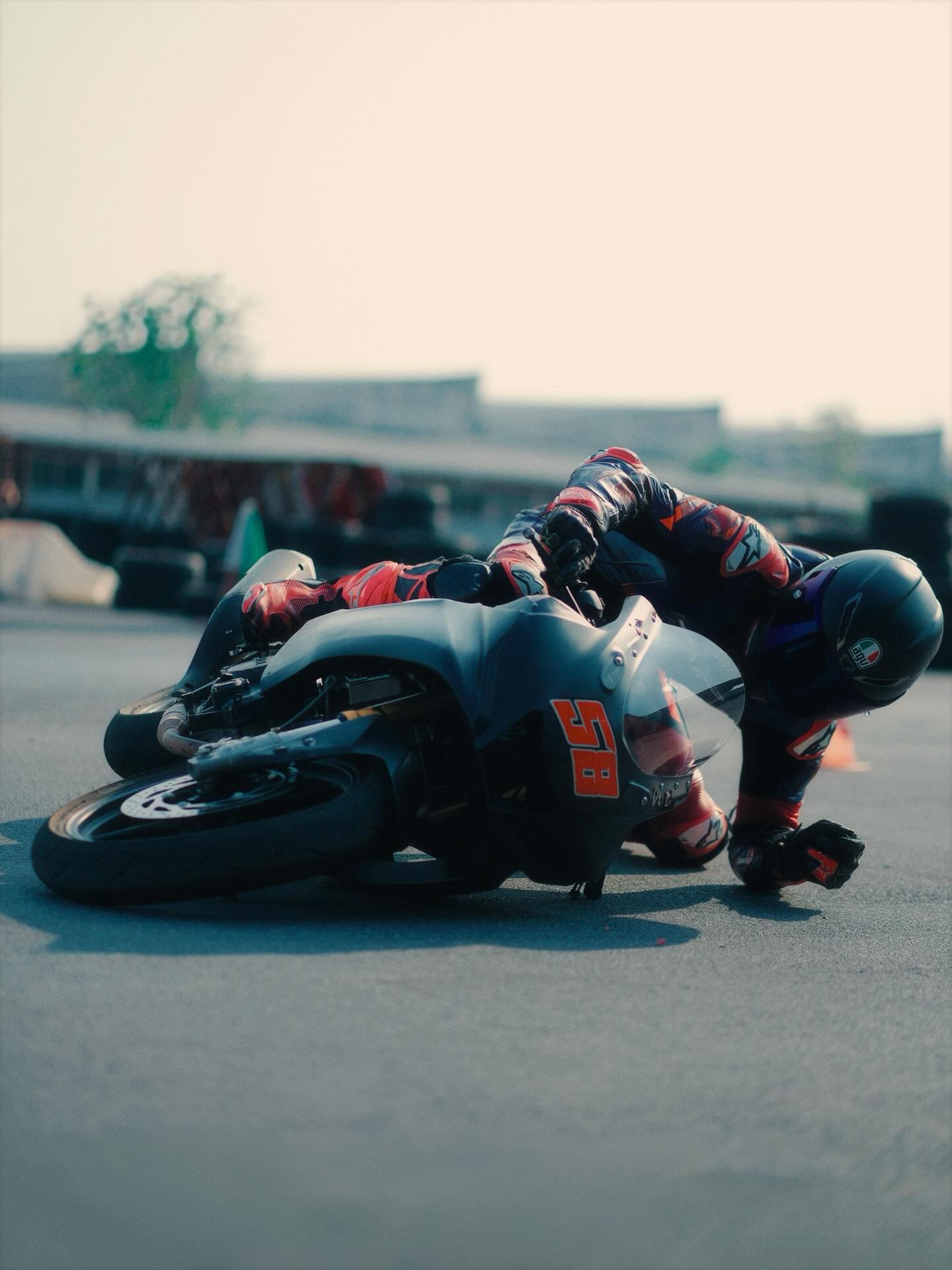 โอม - ภวัต จิตต์สว่างดี