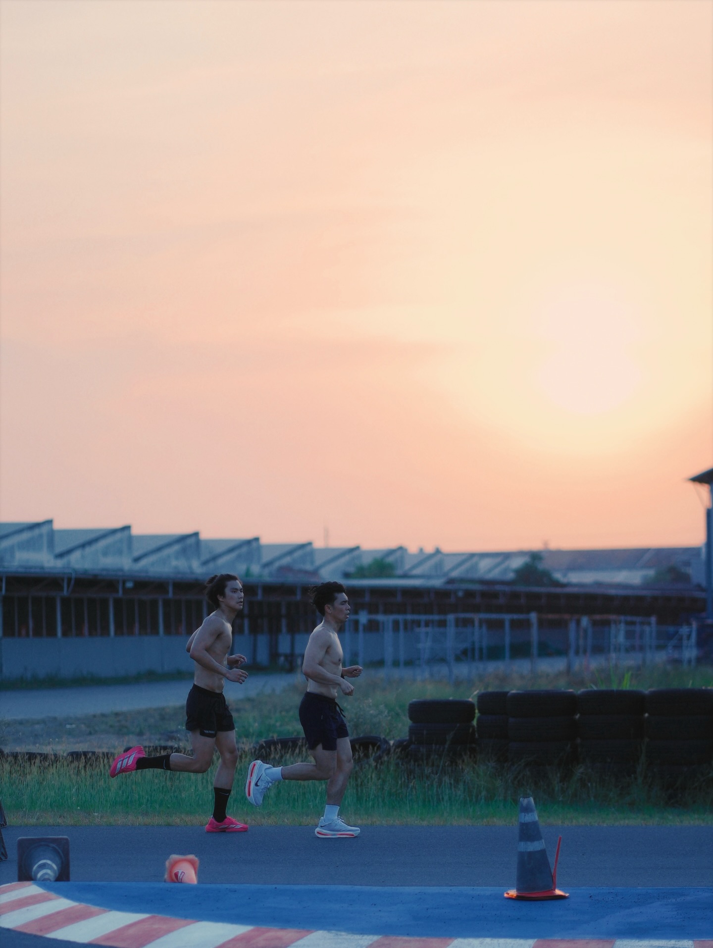 โอม - ภวัต จิตต์สว่างดี