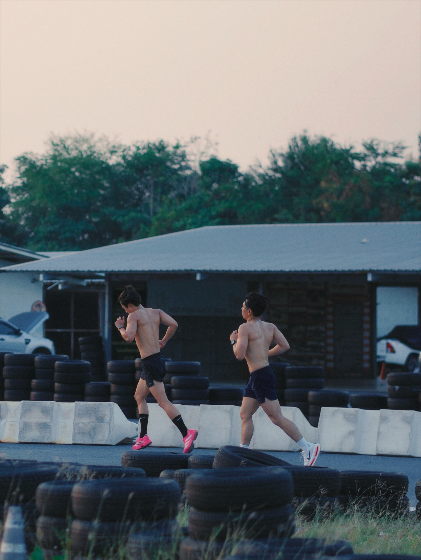 โอม - ภวัต จิตต์สว่างดี