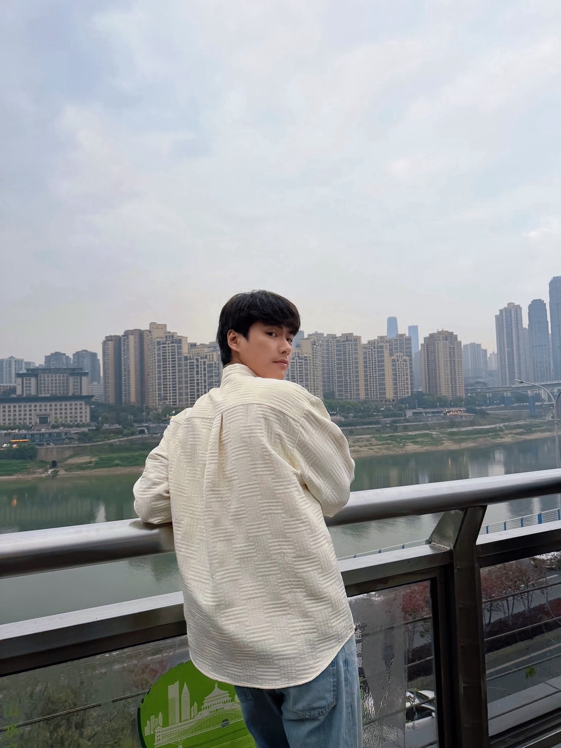 โอม - ภวัต จิตต์สว่างดี