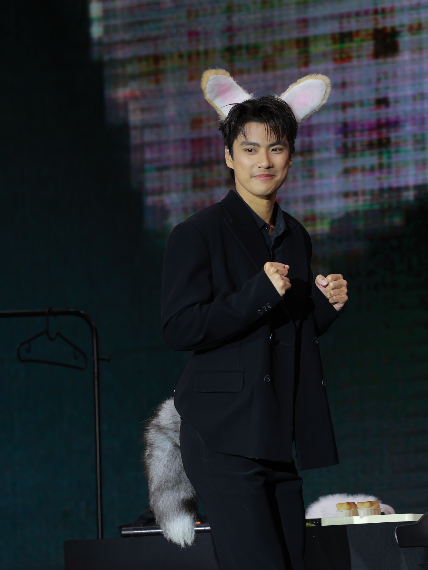 โอม - ภวัต จิตต์สว่างดี