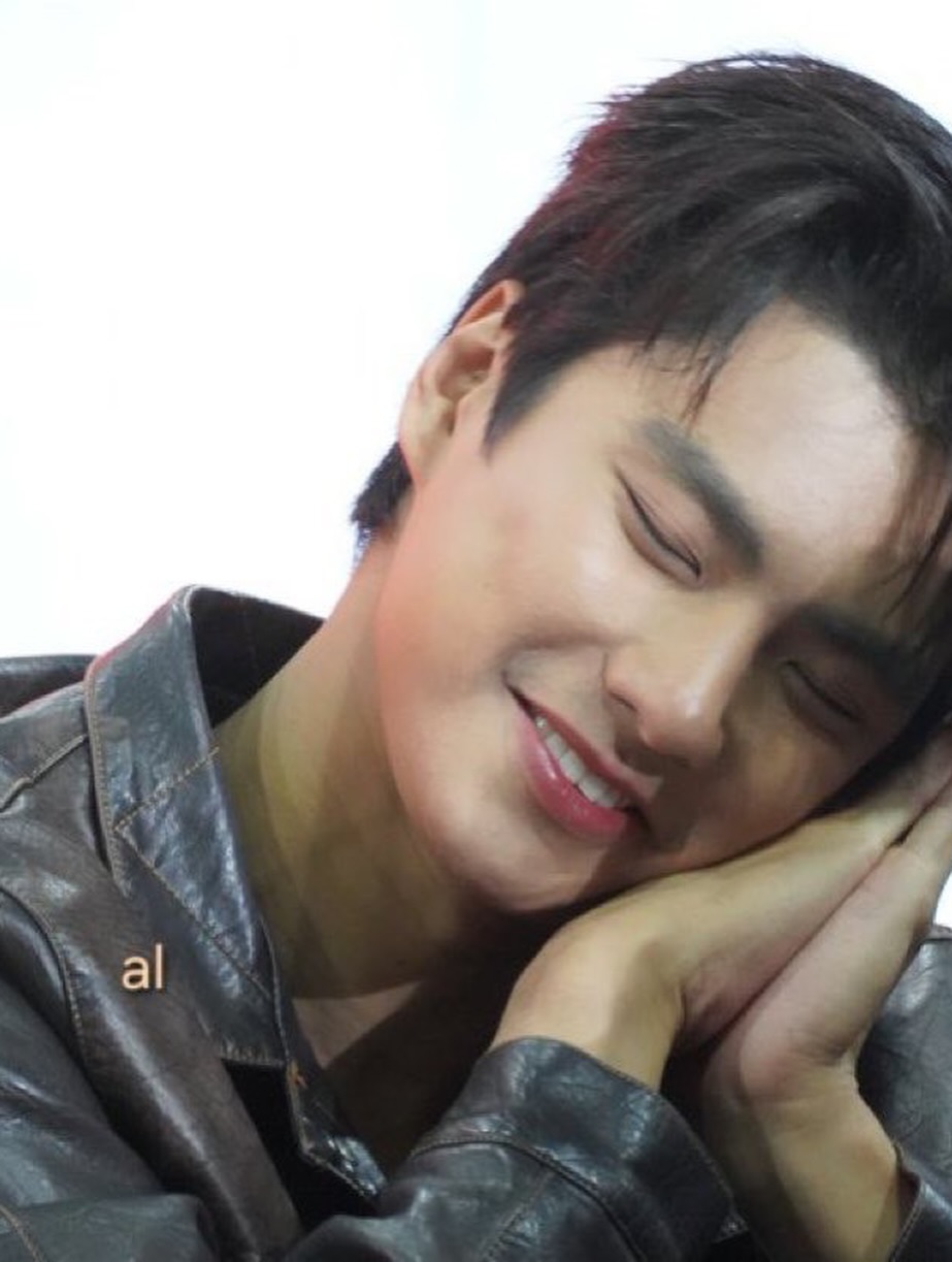 โอม - ภวัต จิตต์สว่างดี