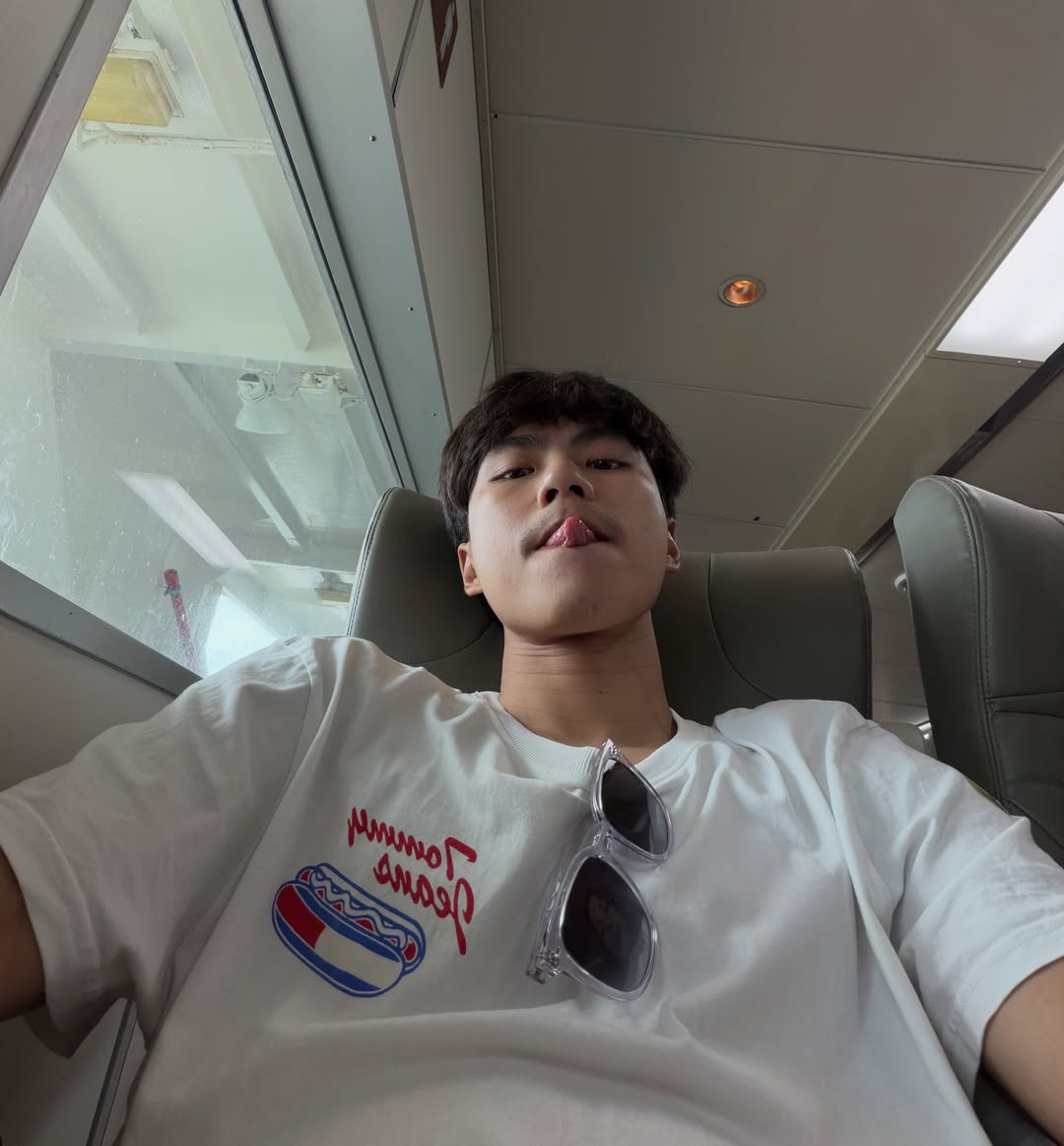 โอม - ภวัต จิตต์สว่างดี