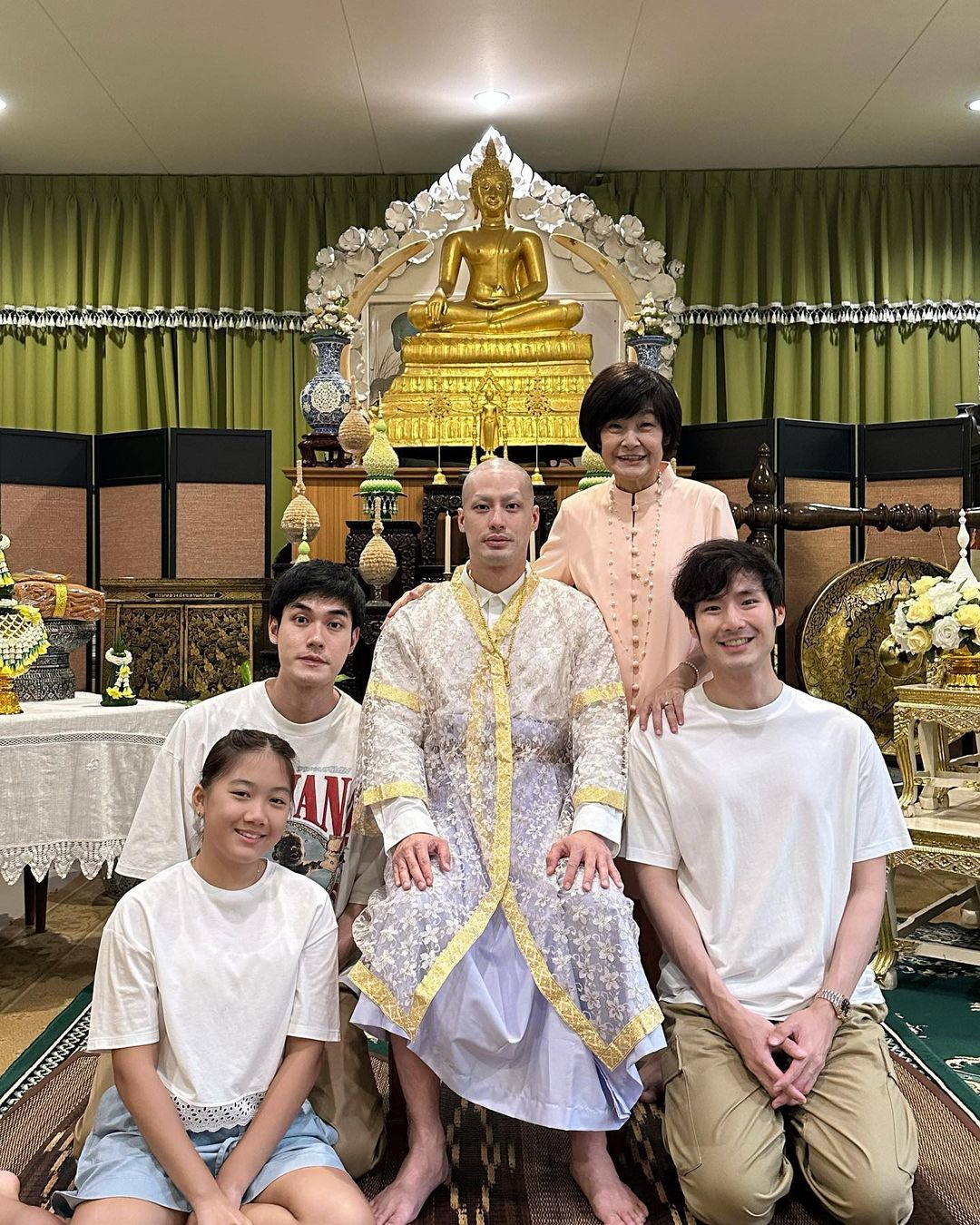 ภัทร์ ฉัตรบริรักษ์