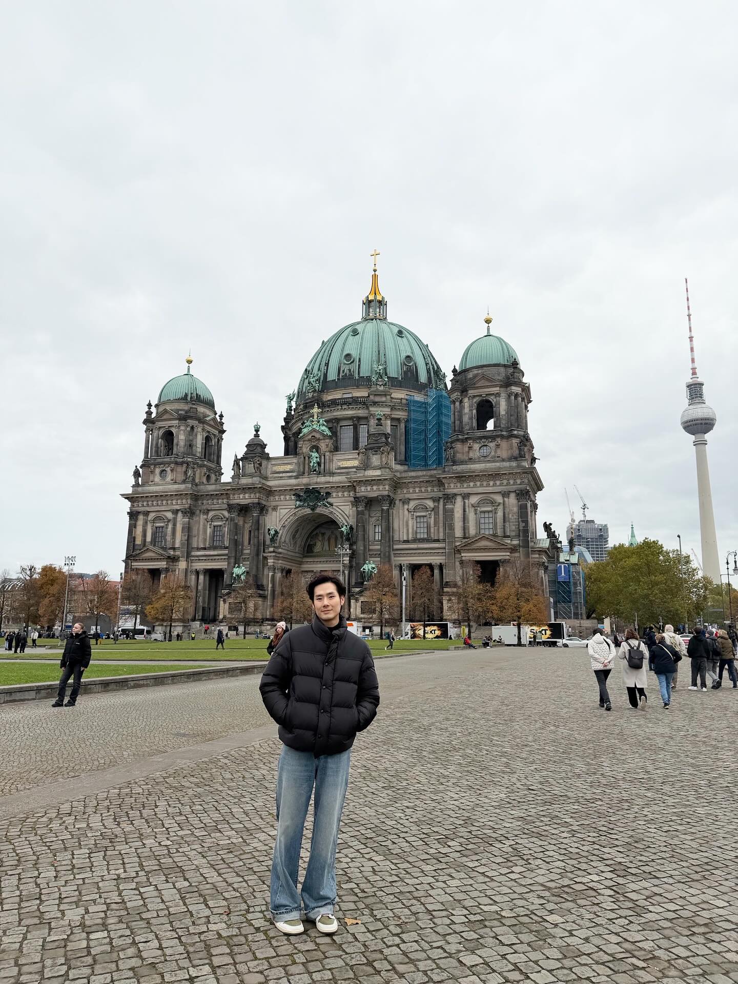 ภัทร์ ฉัตรบริรักษ์