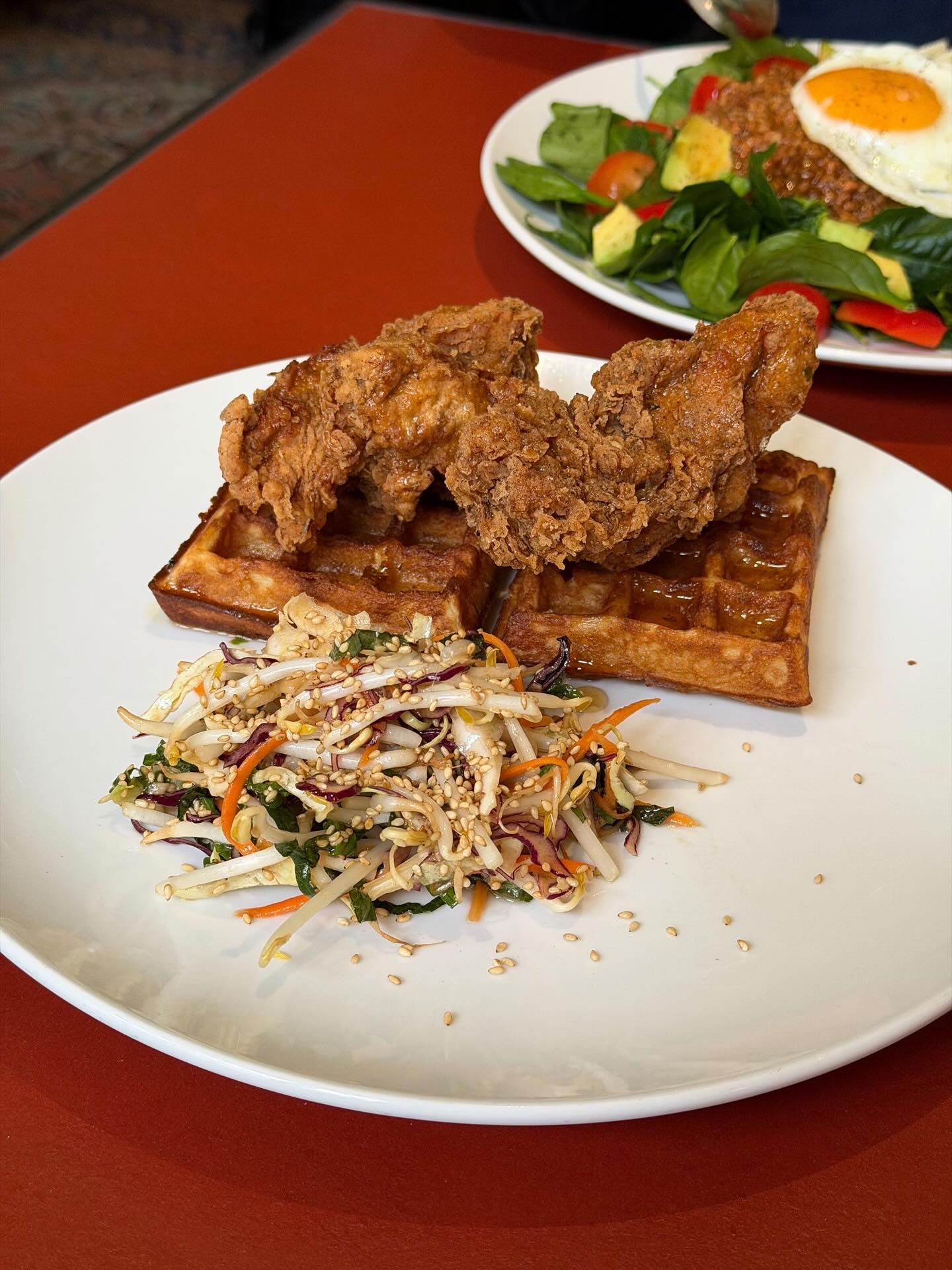 ภัทร์ ฉัตรบริรักษ์