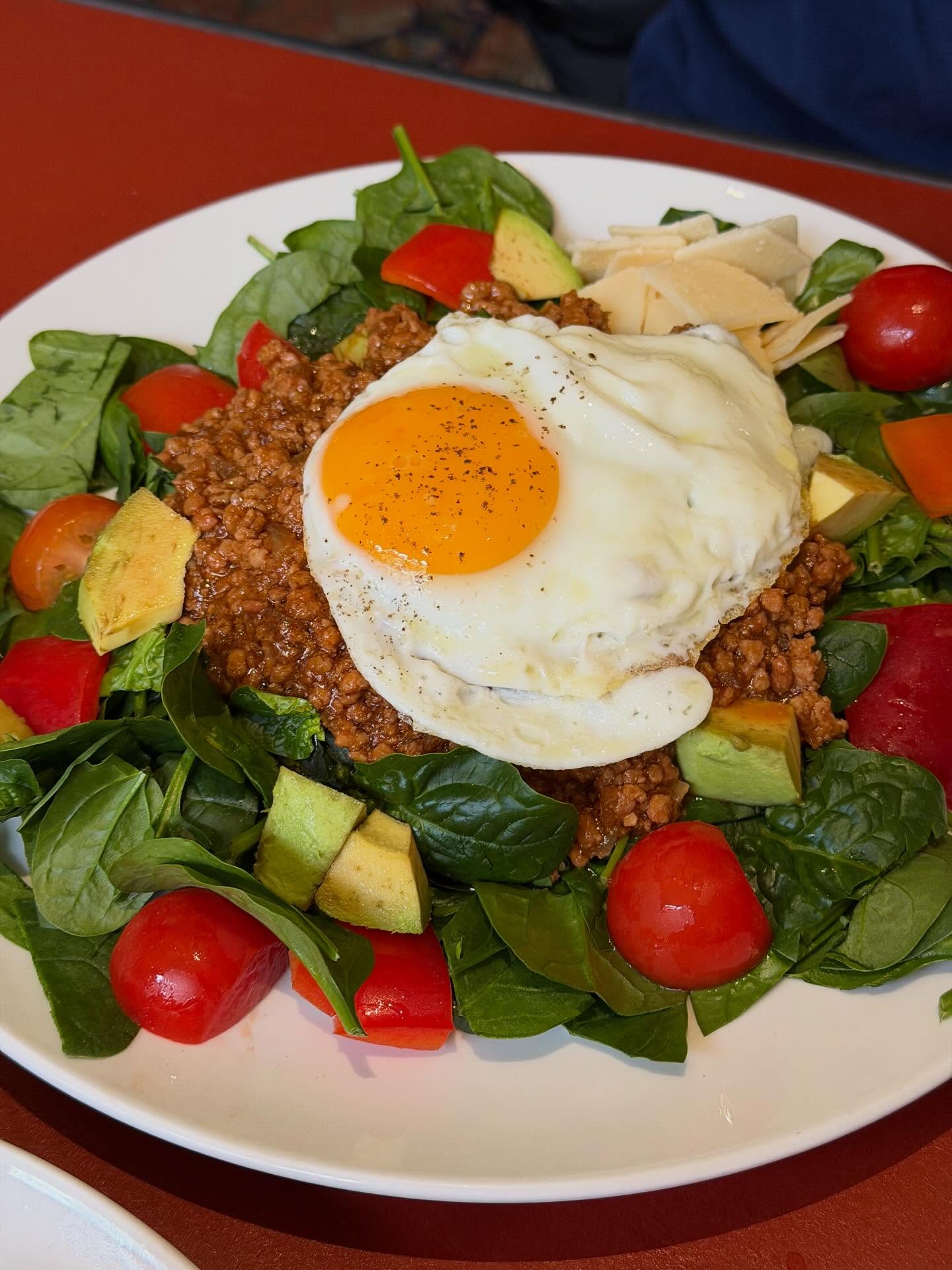 ภัทร์ ฉัตรบริรักษ์