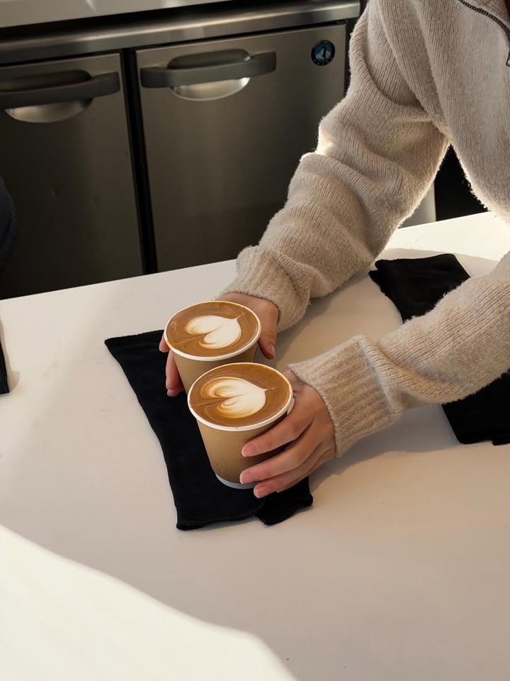 ภัทร์ ฉัตรบริรักษ์