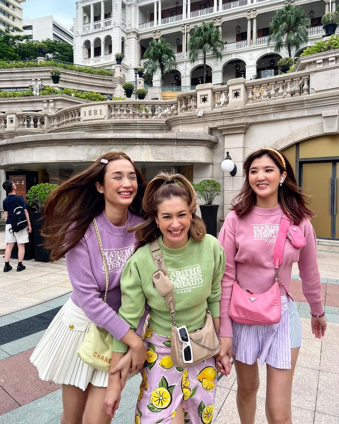 เอมี่ กลิ่นประทุม