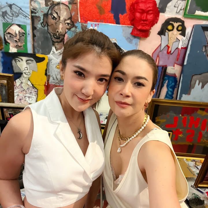 เอมี่ กลิ่นประทุม