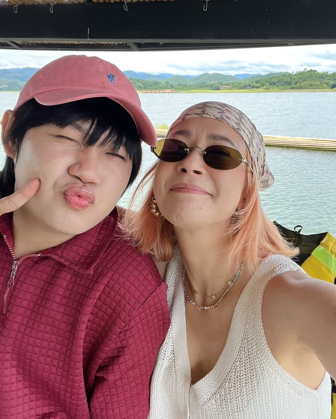 เอมี่ กลิ่นประทุม