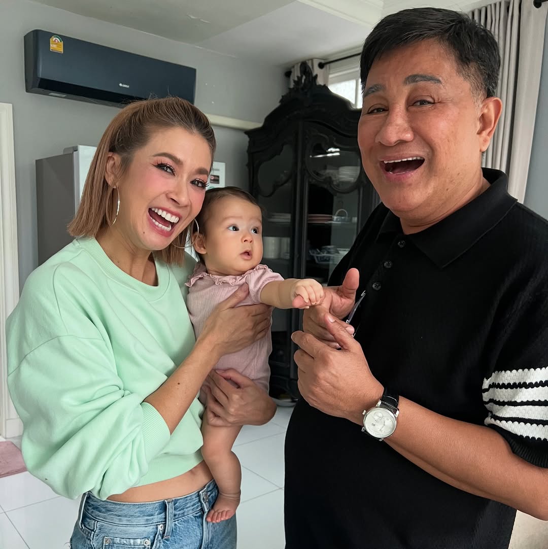 เอมี่ กลิ่นประทุม