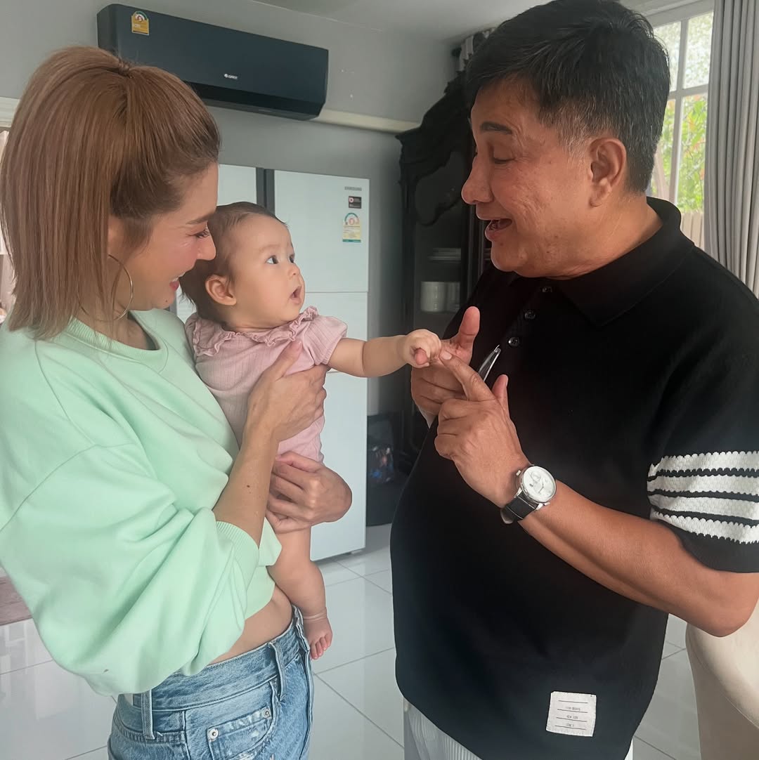เอมี่ กลิ่นประทุม