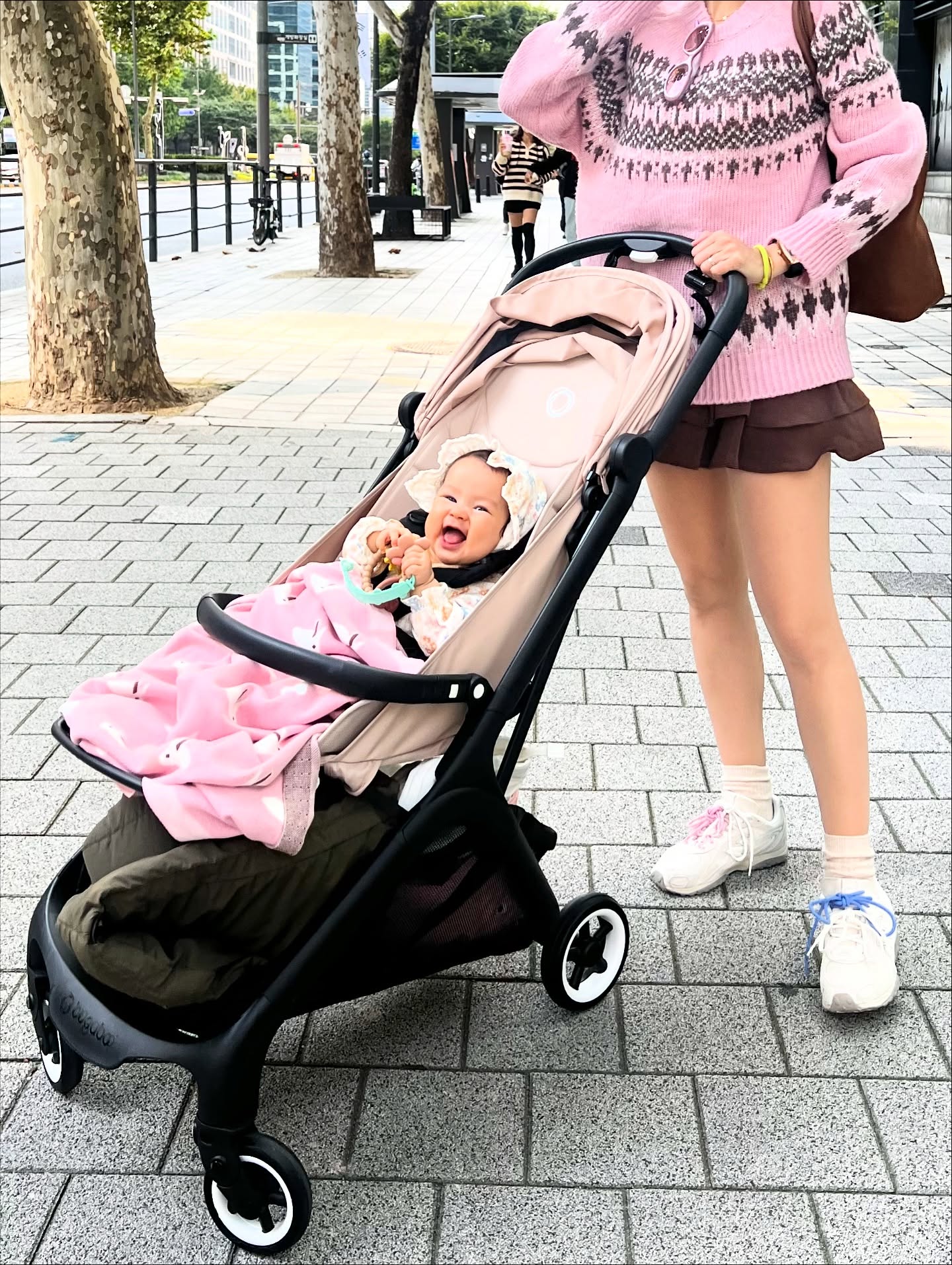 เอมี่ กลิ่นประทุม