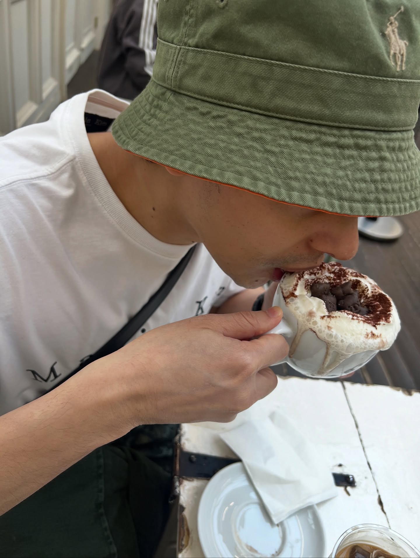 เอมี่ กลิ่นประทุม