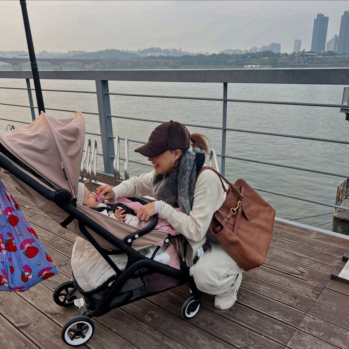 เอมี่ กลิ่นประทุม