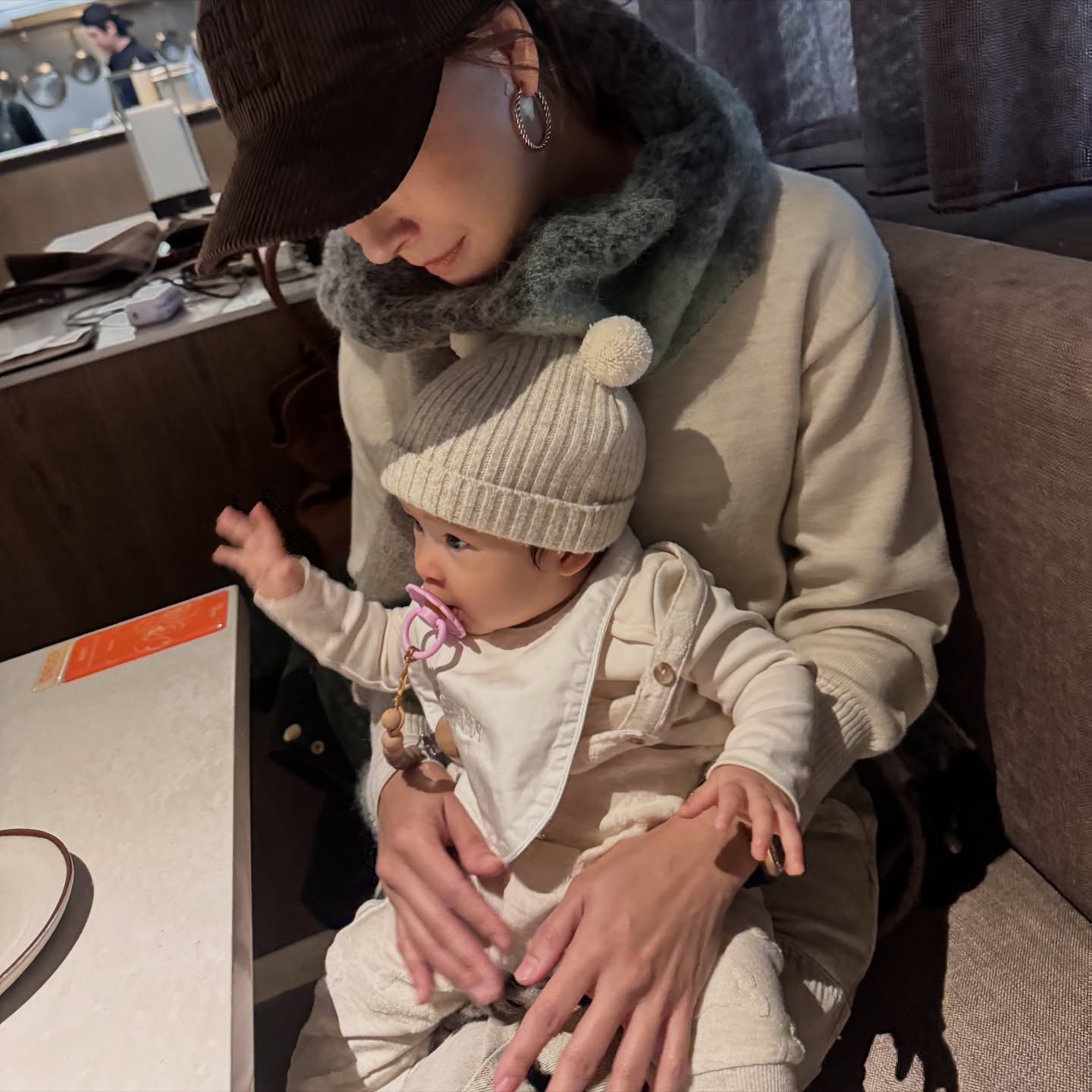 เอมี่ กลิ่นประทุม