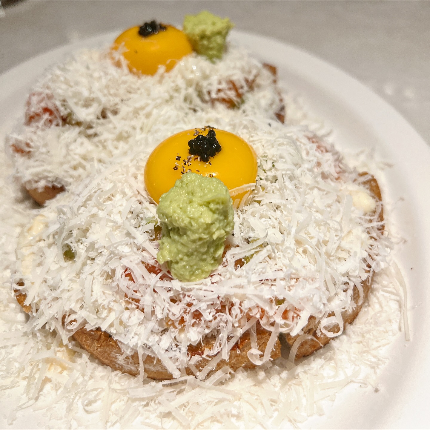 เอมี่ กลิ่นประทุม