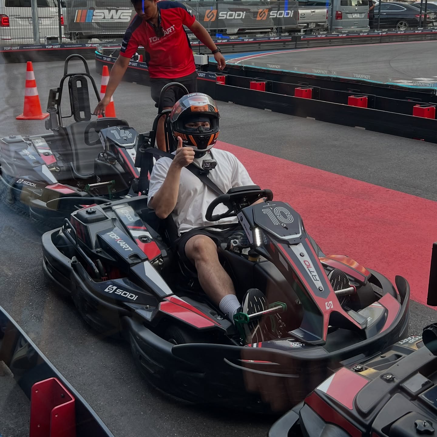 เอมี่ กลิ่นประทุม