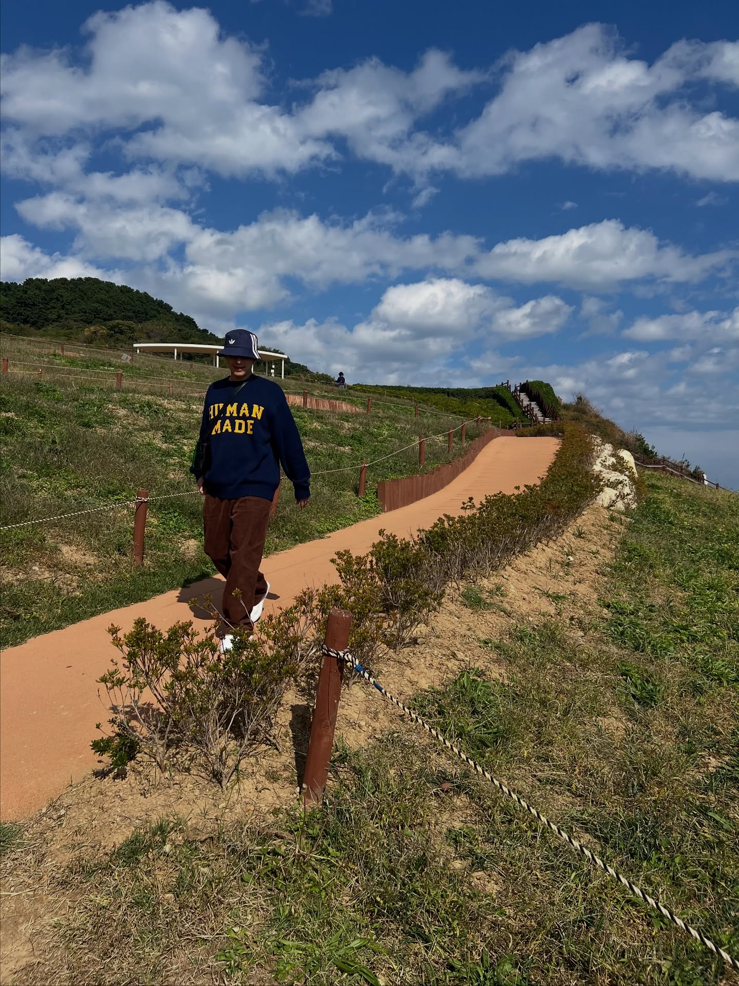 เอมี่ กลิ่นประทุม